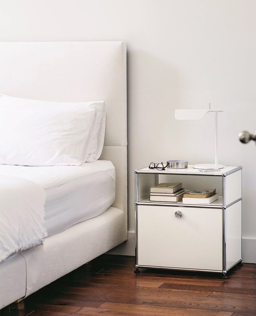 USM Kommode mit geöffneter Schublade