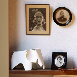 Dekorationsobjekt Eames Elephant small 