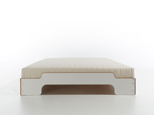 Stapelliege Komfort B 140 cm | weiß mit Birkenmultiplexkante