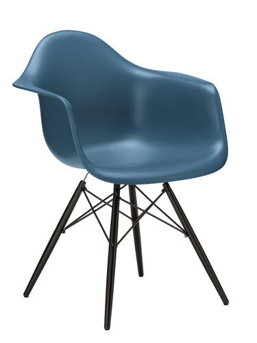 Stuhl Eames Plastic Armchair DAW Ahorn, schwarz | meerblau
