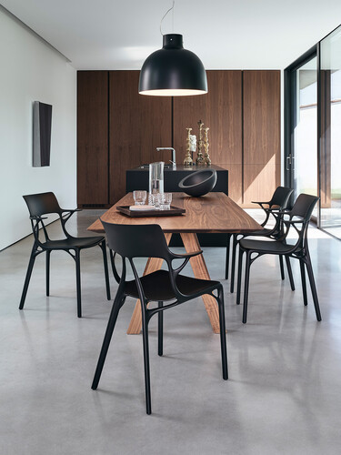 Kartell Generic A Stuhl Von Philippe Starck – Kunststoff, Schwarz, Stapelbar – 79x52,5x52 Cm
