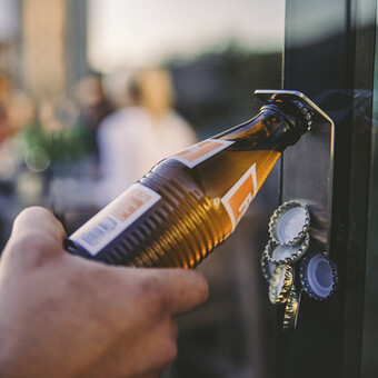 Wand-Flaschenöffner Johnny Catch 