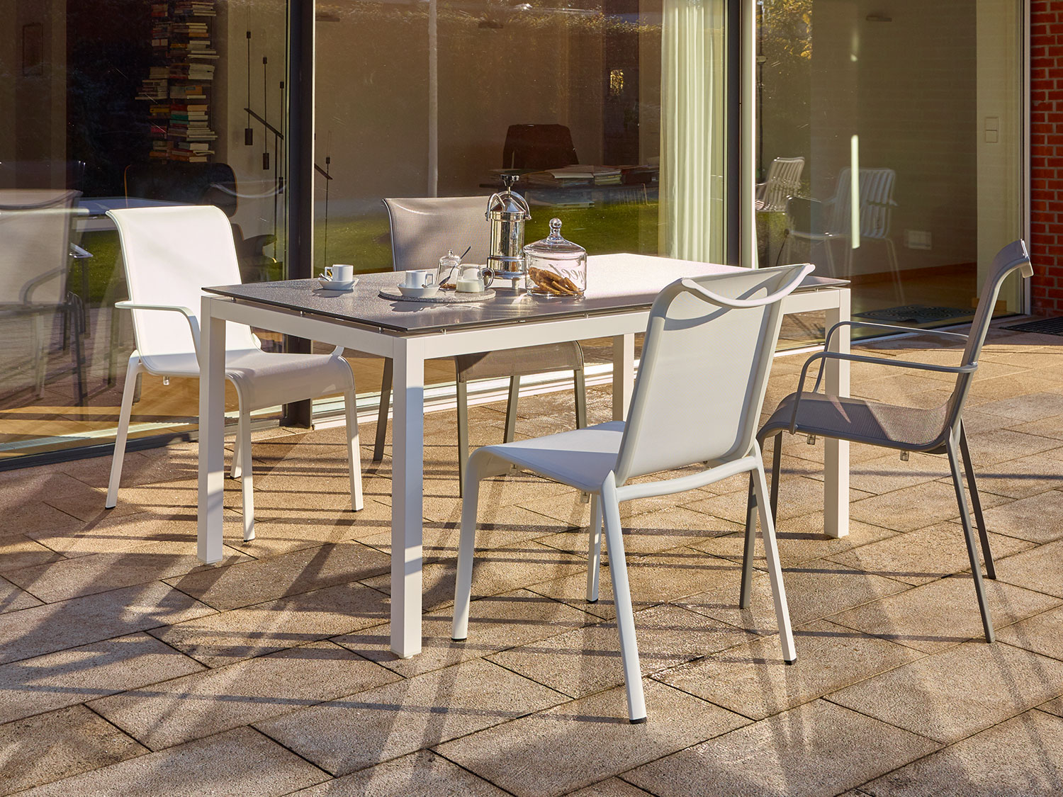 Armlehnstuhl Sling – sofort lieferbar! | cairo.de